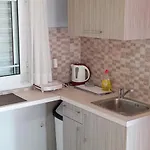 Elena * Kavos